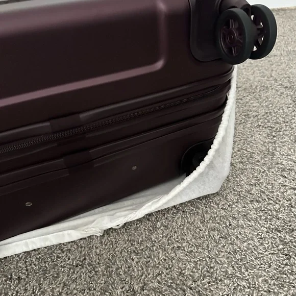 Briggs & Riley Burgundy Suitcase - Picture 9 of 10